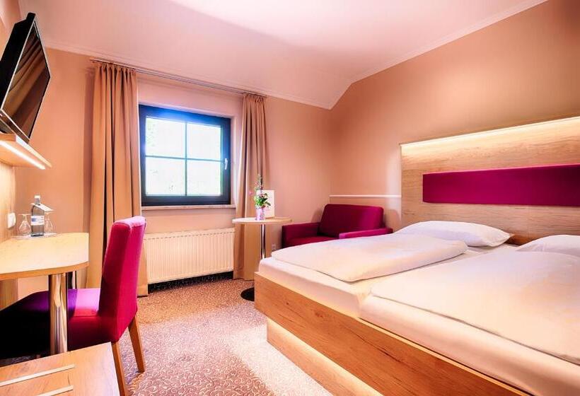 غرفة سوبيريور ثلاثية, Seeschloß