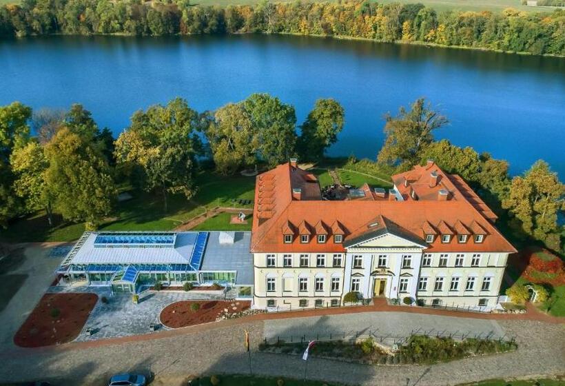 Номер Стандарт Вид на Озеро, Seeschloss Schorssow