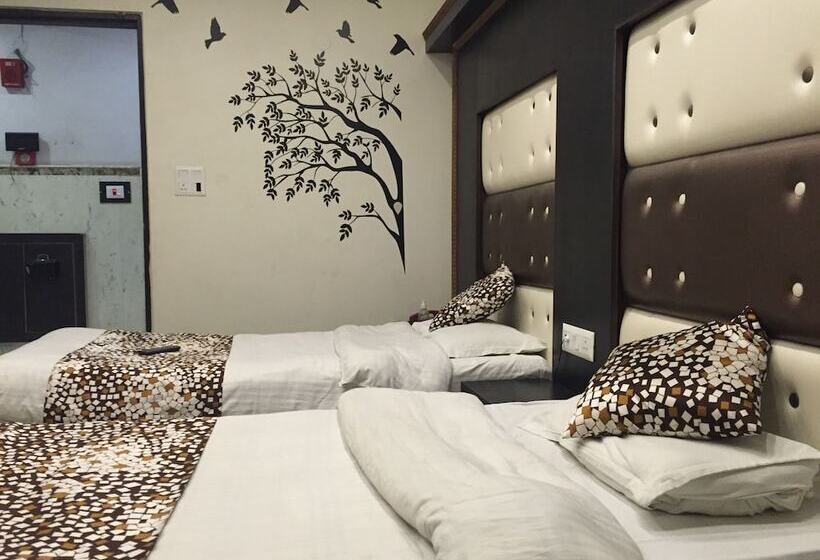 豪华房间, Spot Inn