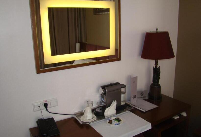 Juniorsviitti, Stangret