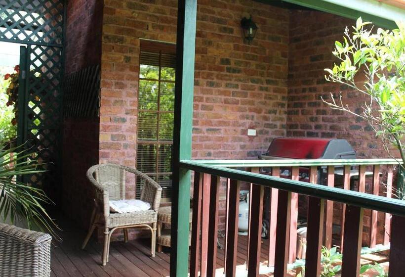 Люкс, Storey Grange