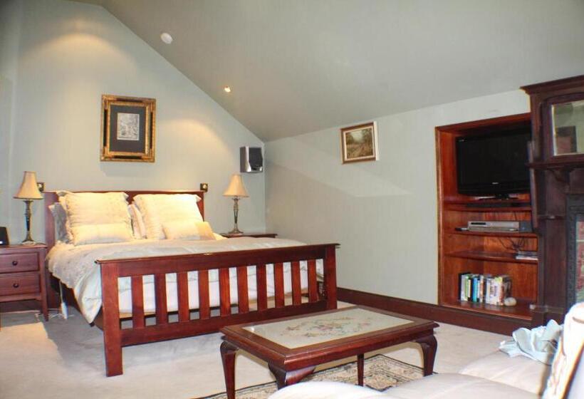 Дом 2 Спальни, Storey Grange