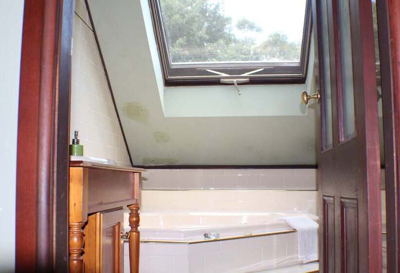 Дом 2 Спальни, Storey Grange