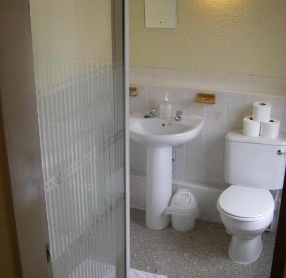 חדר סטנדרט, The Waldorf