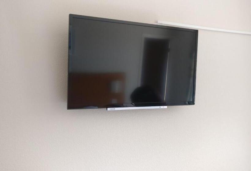 חדר סטנדרט, The Waldorf