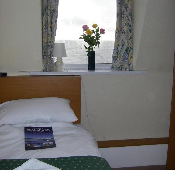 חדר סטנדרטי יחיד עם נוף לים, The Waldorf