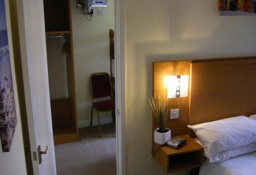 חדר משפחתי, The Waldorf