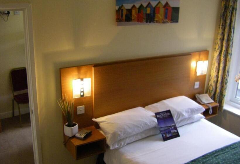 חדר משפחתי, The Waldorf