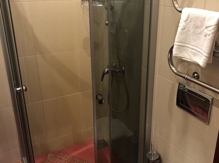 اتاق استاندارد, Jeppesen Residence