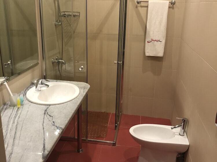 سوییت, Jeppesen Residence