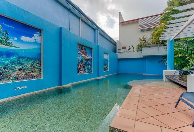 １ベッドルームアパートメント, Macrossan House