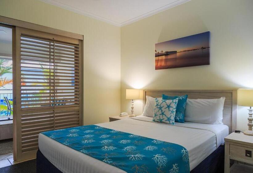 １ベッドルームアパートメント, Macrossan House