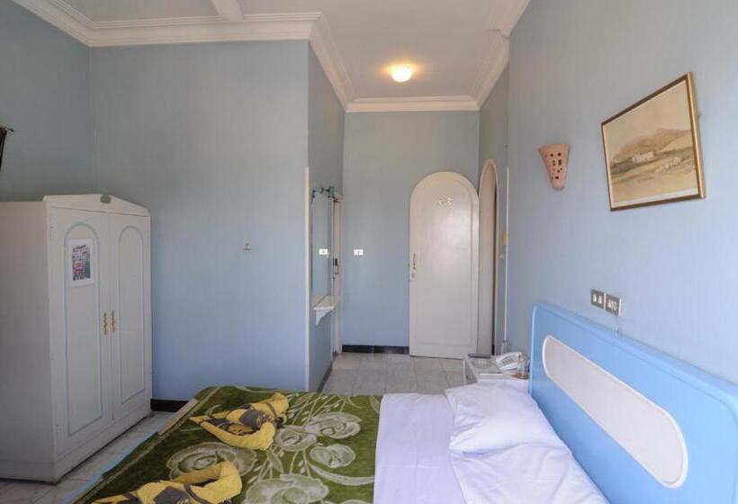 اتاق استاندارد یک نفره, Nile Valley