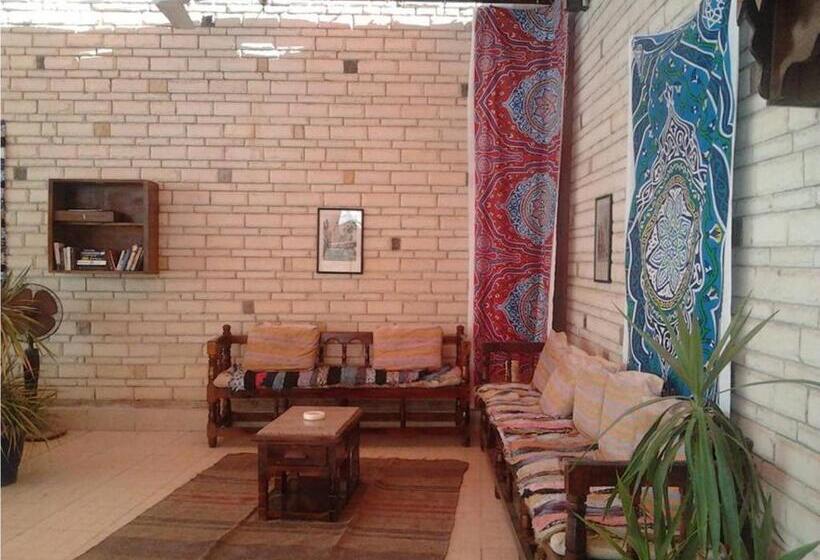 اتاق استاندارد سه نفره, Nile Valley