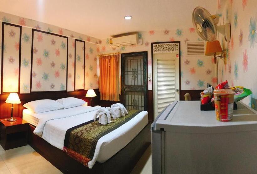 اتاق استاندارد یک نفره, Orchid Resort