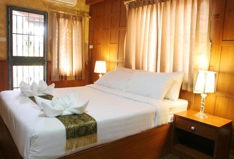 Quarto Deluxe, Orchid Resort