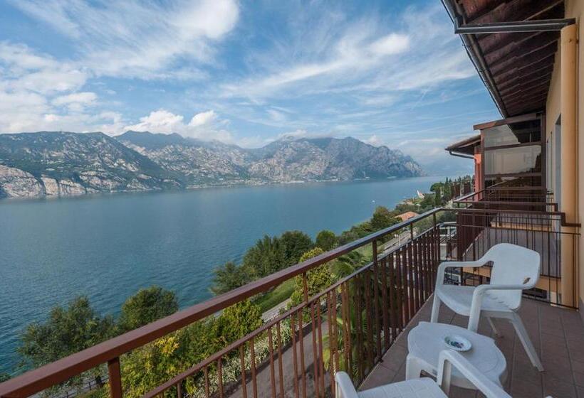 스탠다드 룸 호수 전망, Villa Carmen