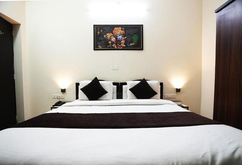 Номер Deluxe, Lotus Inn Near Udaipur City Railway Station