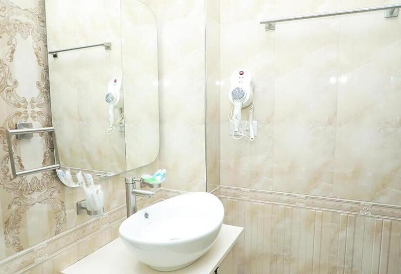 سوییت خانوادگی, Aragast