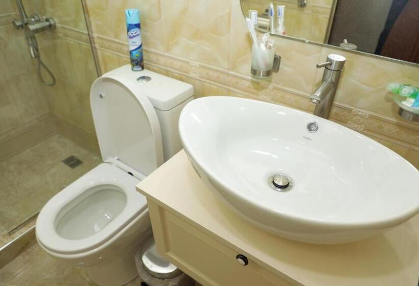 سوییت خانوادگی, Aragast