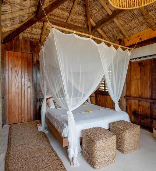 Хижина, Villa Mango