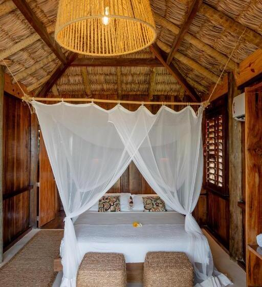 Хижина, Villa Mango