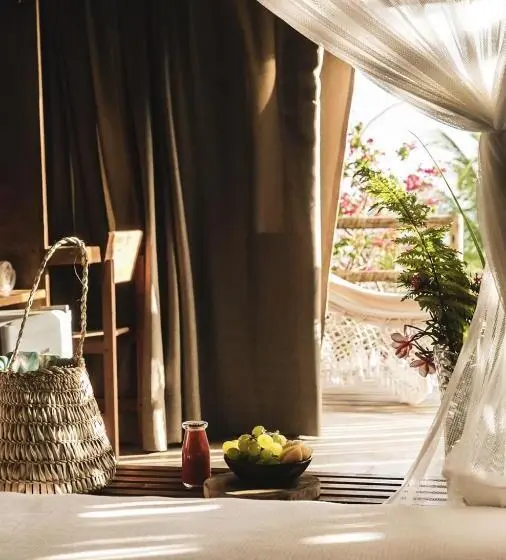 Cabane, Villa Mango
