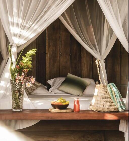 Хижина, Villa Mango