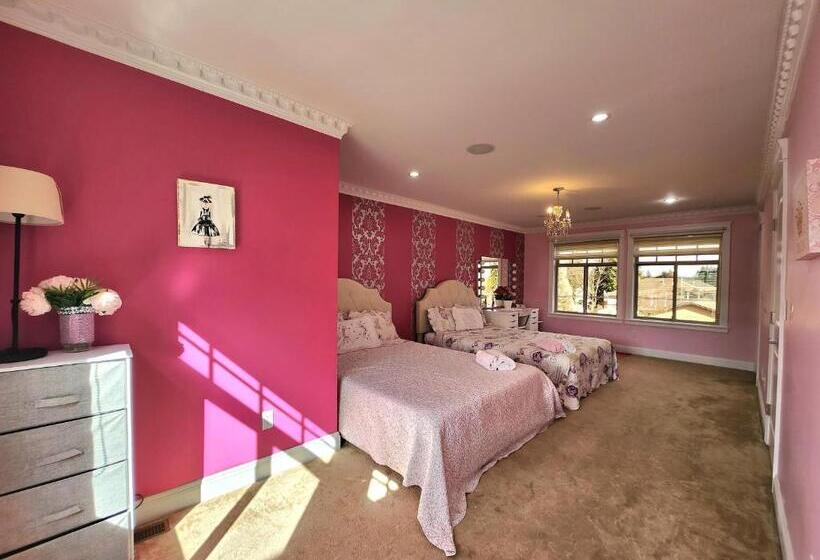 Президентский Люкс, The Empress Palace