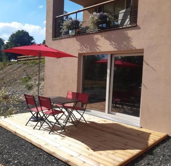 غرفة عائلية, Les Chambres De La Fontaine De Brul