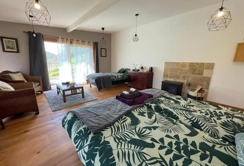 Suite cu balcon, Source Nature