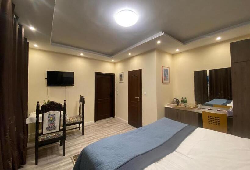 חדר סטנדרט נוף לאגם, Seidenstrasse Hotel & Restaurant