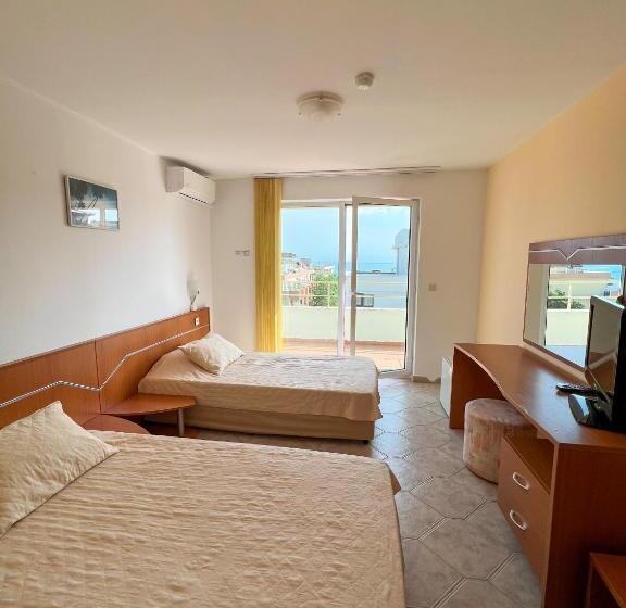 バルコニー付きスタンダードルーム, хотел кристал