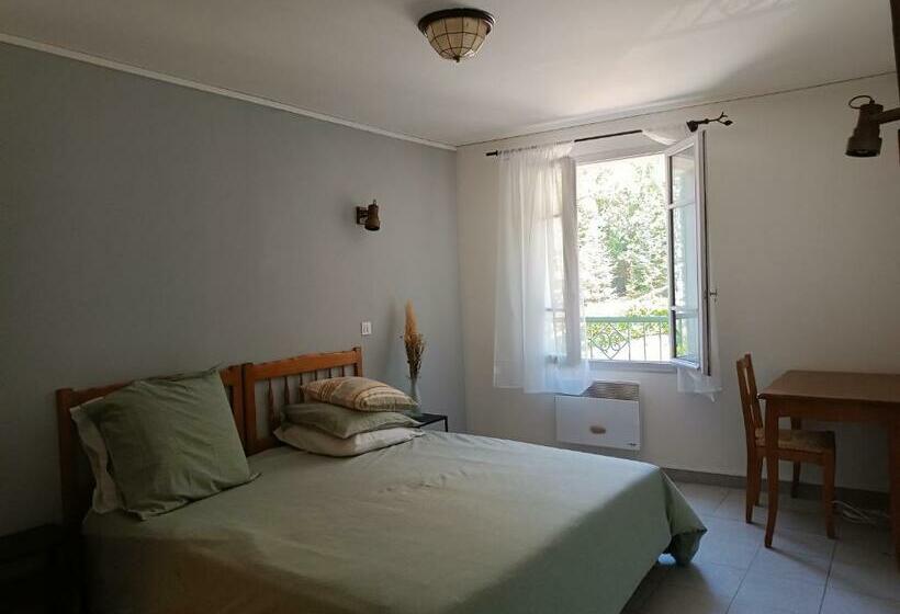 标准间, Auberge De Calendal