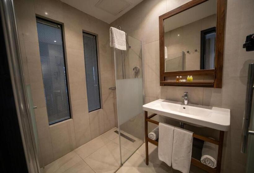 スーペリアールーム, Seven For Life Thermal