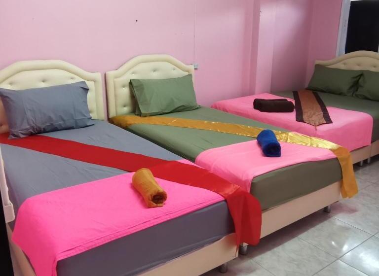 Четырехместный Номер Стандарт, Haadrin Village Fullmoon