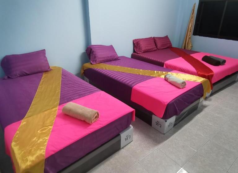 Четырехместный Номер Стандарт, Haadrin Village Fullmoon