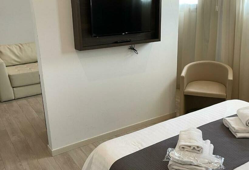 سوییت لوکس, Luxuryprato