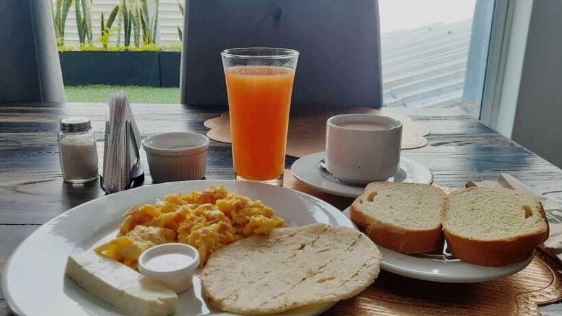 스탠다드 싱글 룸, Qatar Cali