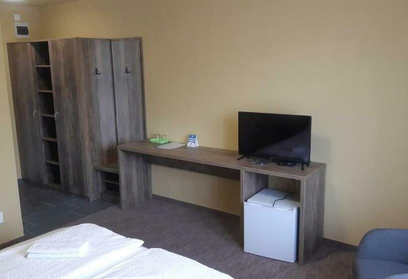 スタンダードルーム, Nosztalgia Resort