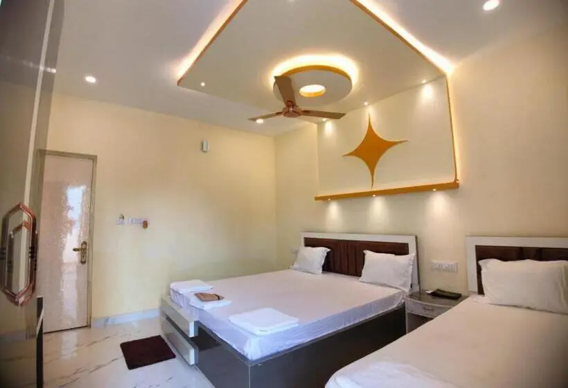 デラックストリプルルーム, Hindusthan Inn On Beach