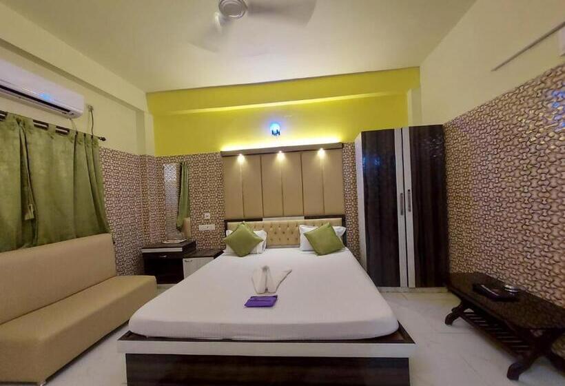 バルコニー付きデラックスルーム, Hindusthan Inn   On Beach