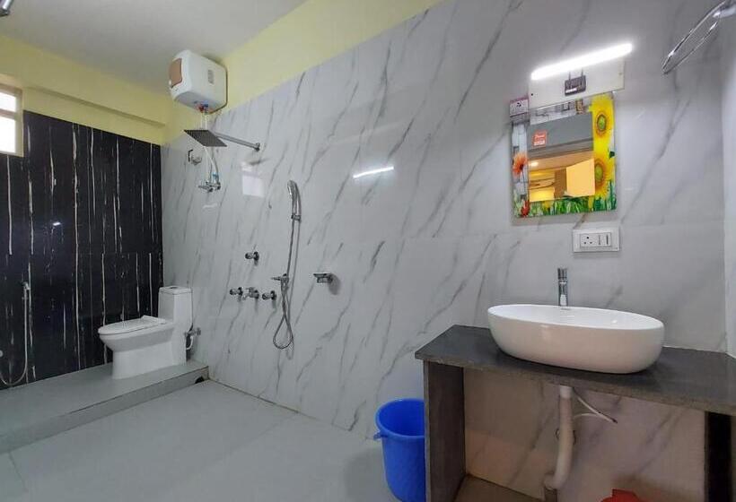 스탠다드 룸 킹사이즈 침대, Hindusthan Inn   On Beach