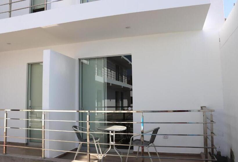 غرفة ديلوكس مزودة بشرفة, La Estancia Hotel Ica