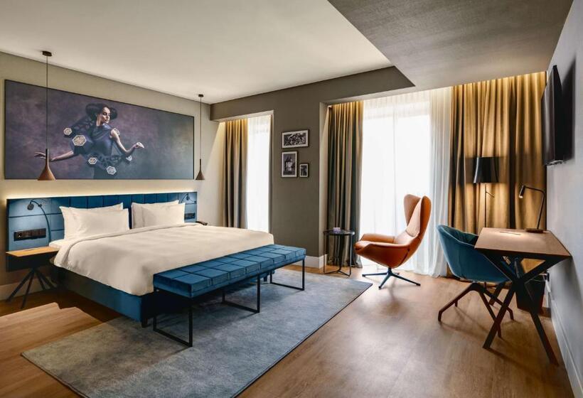발코니가 있는 프리미엄 룸, Radisson Blu Aurum Hotel, Brasov