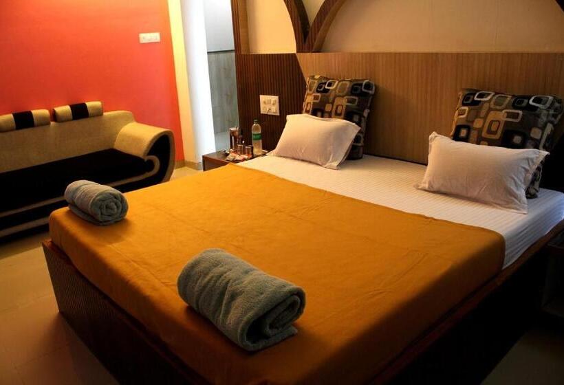 غرفة ديلوكس, Malhar Palace