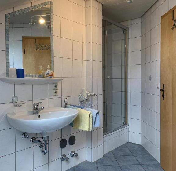 آپارتمان 1 خوابه با بالکن, Landgasthaus Zum Kreuz Gbr