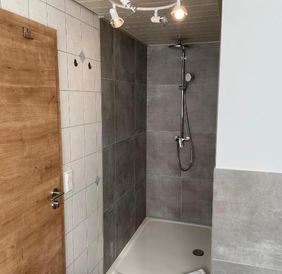 اتاق استاندارد, Landgasthaus Zum Kreuz Gbr