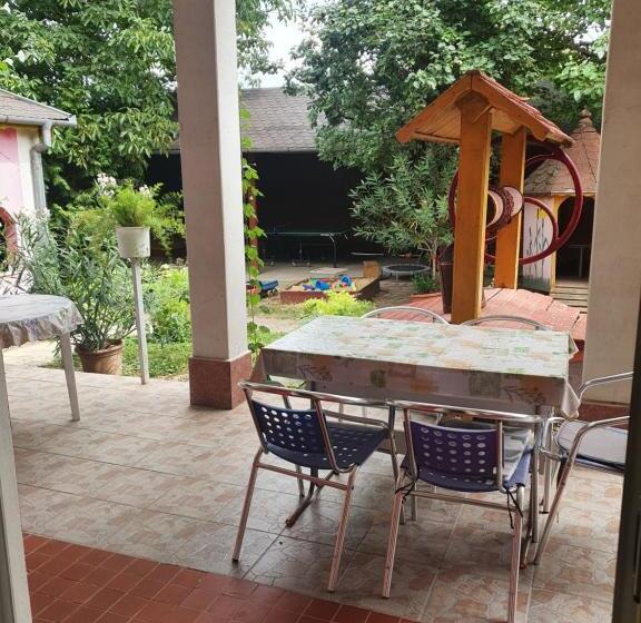 דירת חדר עם טרסה, Apartmány Viola