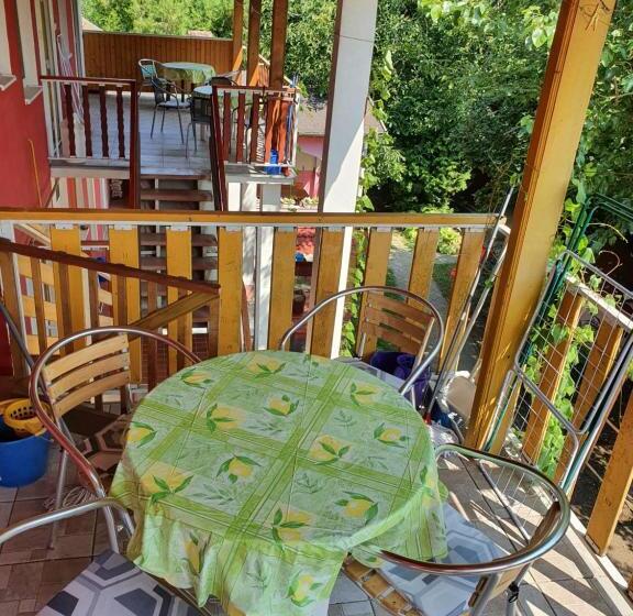 דירה בת חדר שינה 1 עם מרפסת, Apartmány Viola